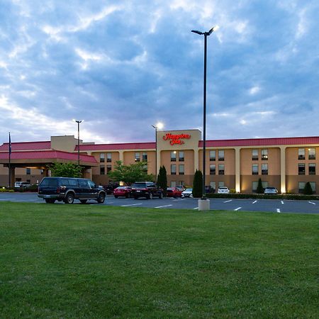 Hampton Inn Уайтевилл Экстерьер фото