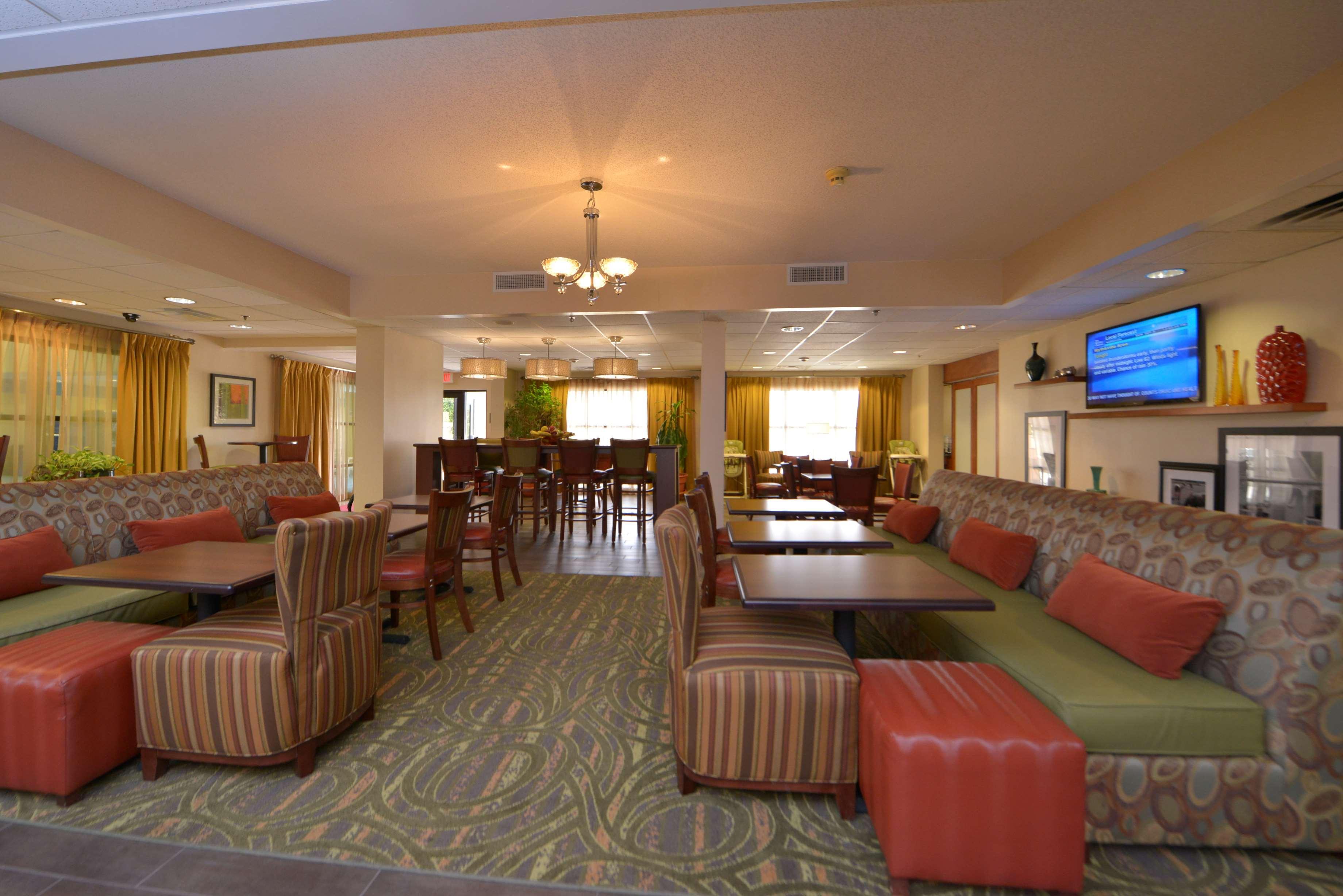 Hampton Inn Уайтевилл Экстерьер фото