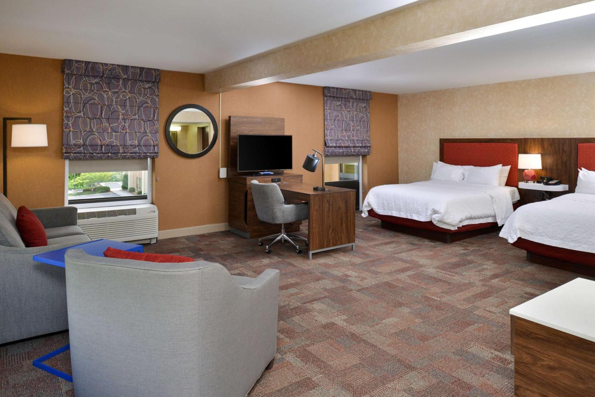 Hampton Inn Уайтевилл Экстерьер фото